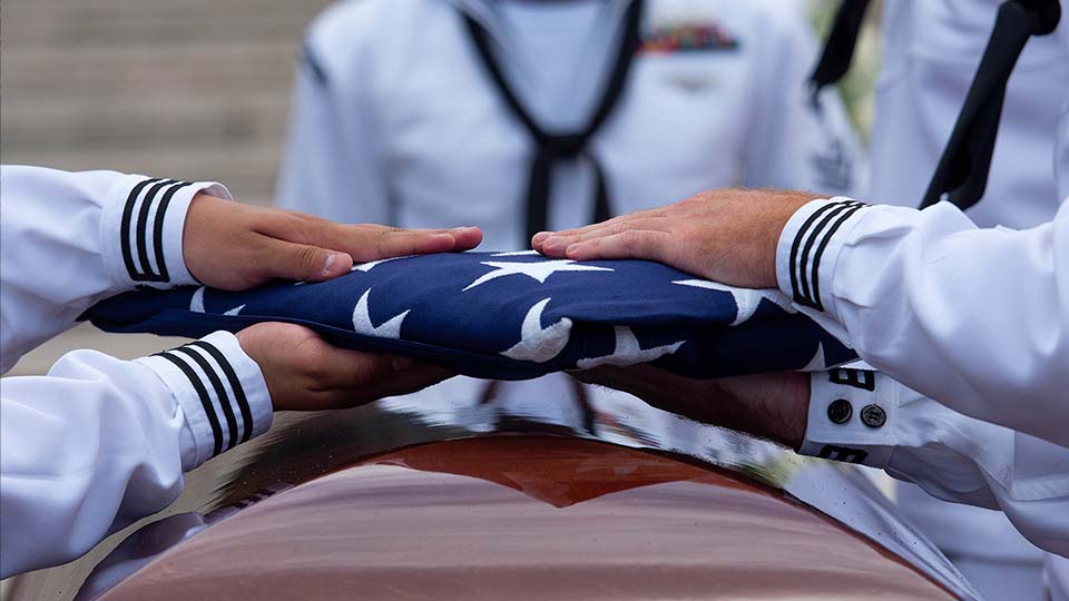 honor guard fold American flag