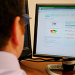 man views credit report online