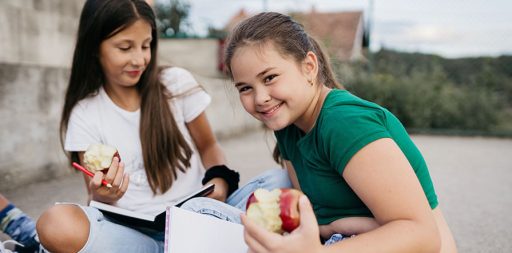 students eating lunch at school