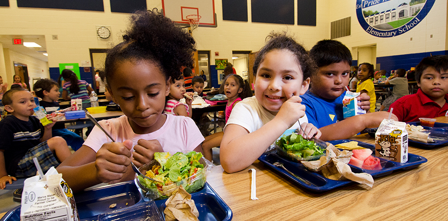 Children eating lunch